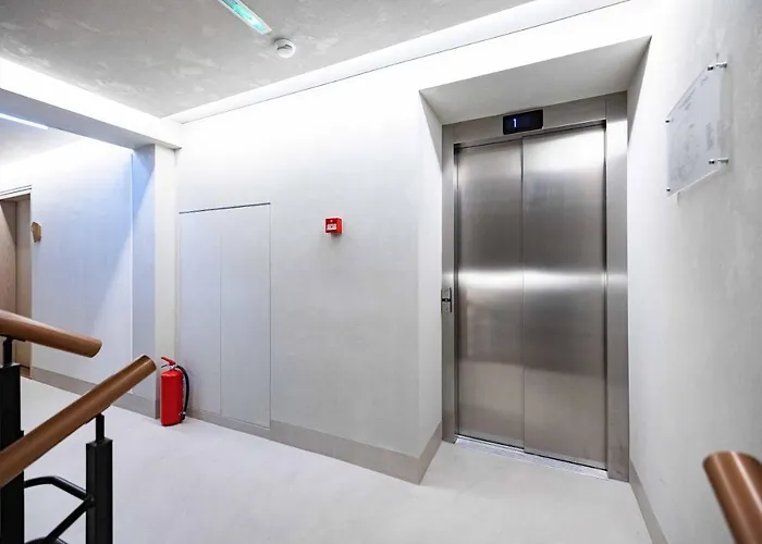 Silk House 2bd Apt, By Cohost