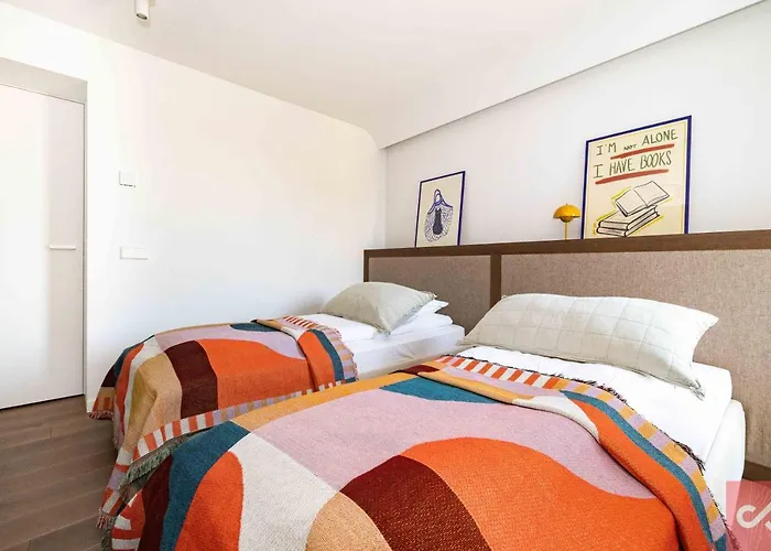 Silk House 2bd Apt, By Cohost *